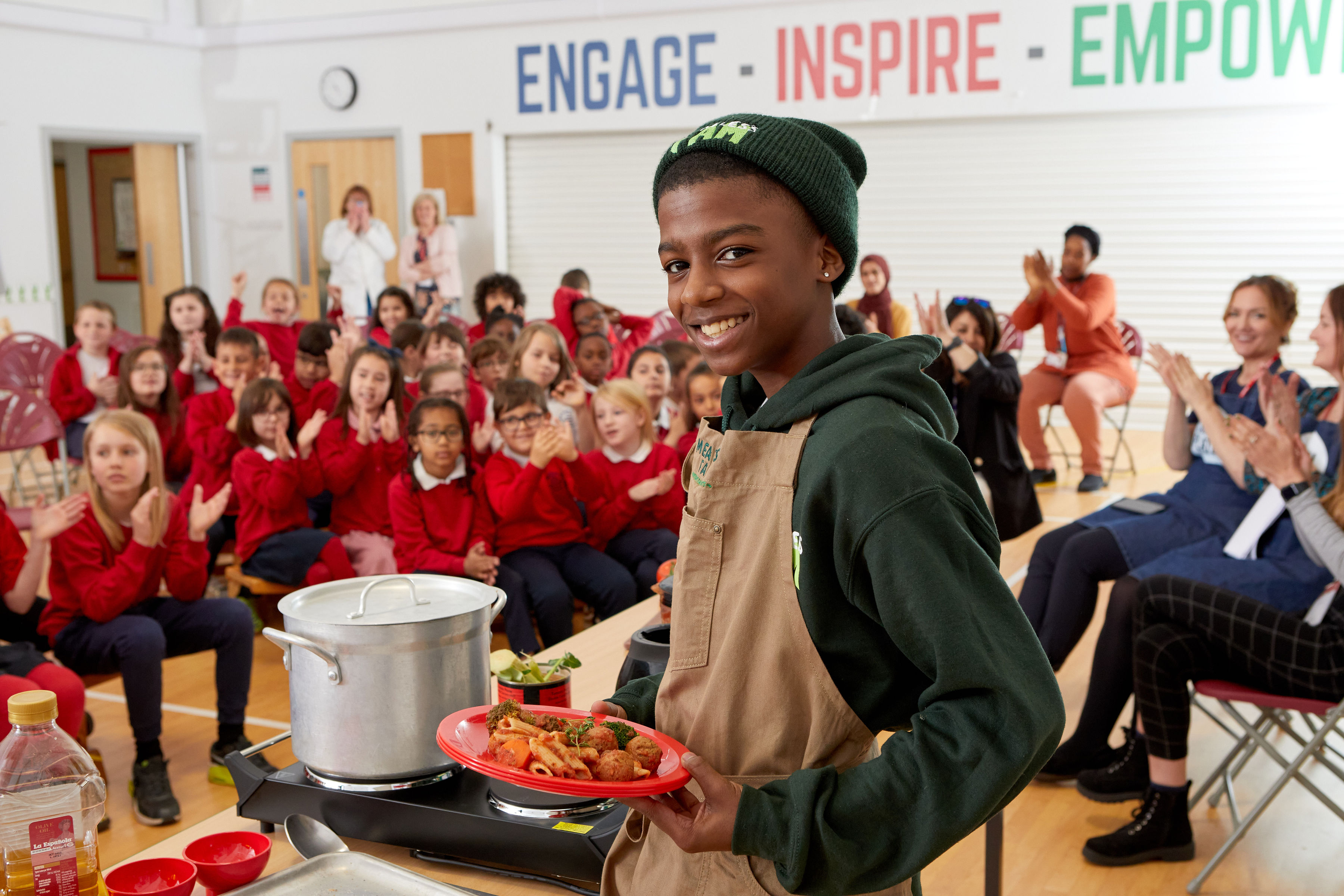 UK’s youngest celebrity chef, 13-year-old, Omari McQueen at Jenny Hammond Primary School in Waltham Forest to celebrate having the greenest school menu in Britain (credit - Meatless Farm) 4 .jpg