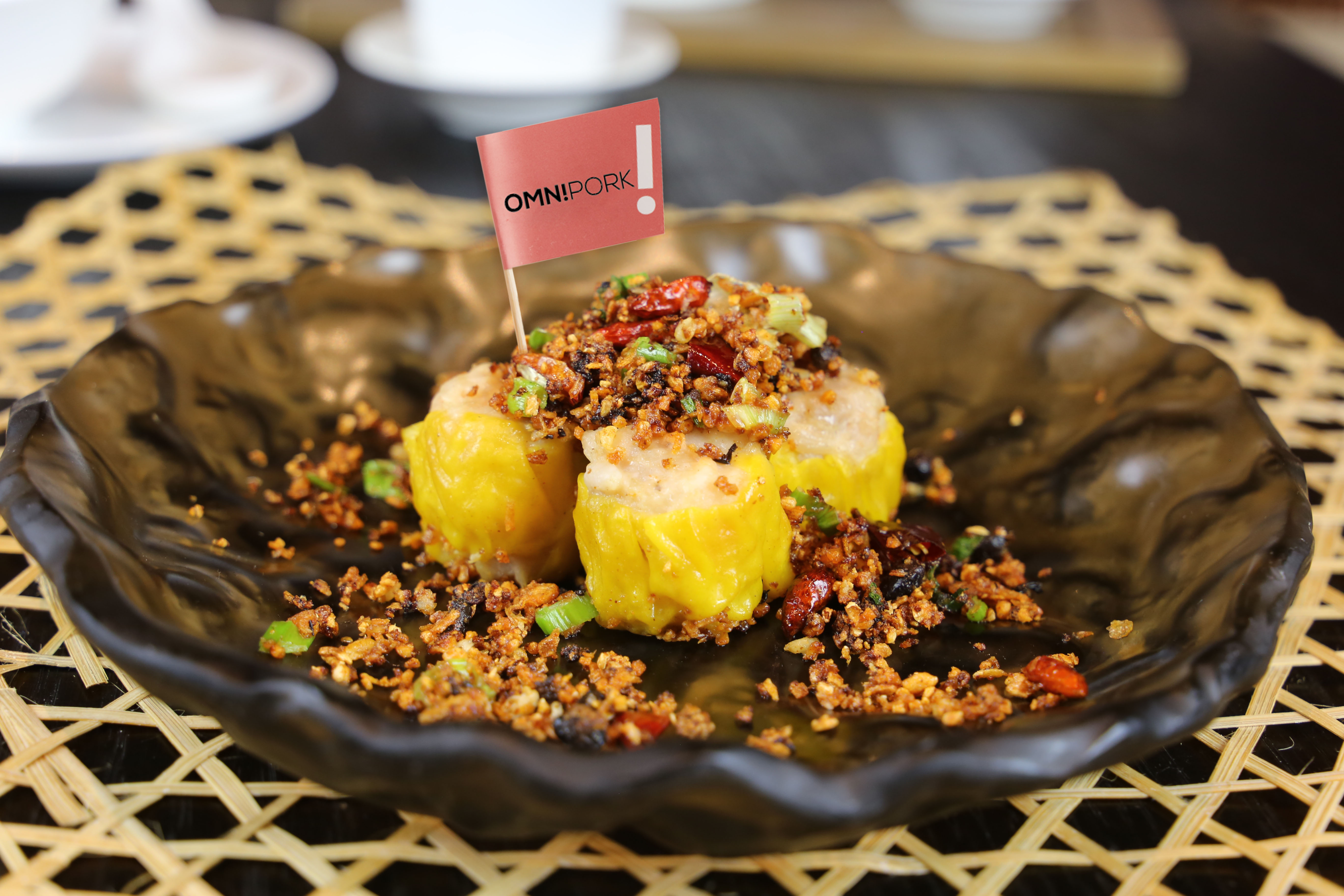 (Flag)Deep fried OmniPork “Siu Mai” with Dried Chilli & Garlic