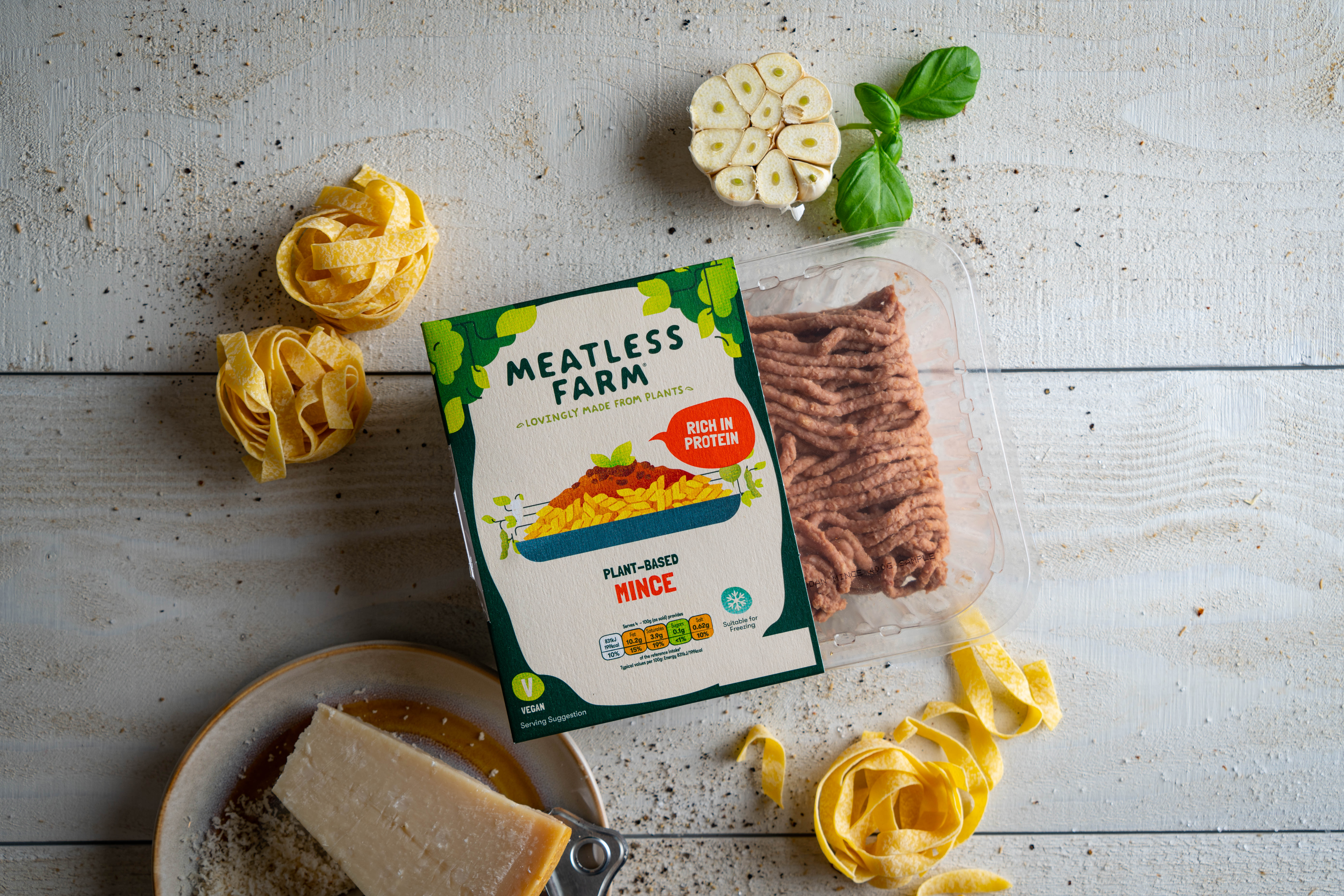 UK Mince Packshot Ingredients Landscape3